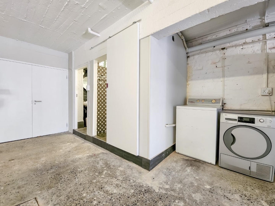 To Let 3 Bedroom Property for Rent in Three Anchor Bay Western Cape